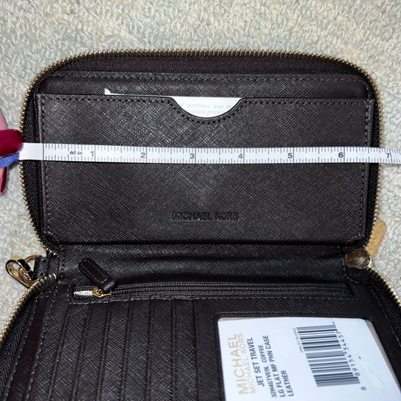 Michael kors jet setter phone wristlet wallet - Picture 12 of 16